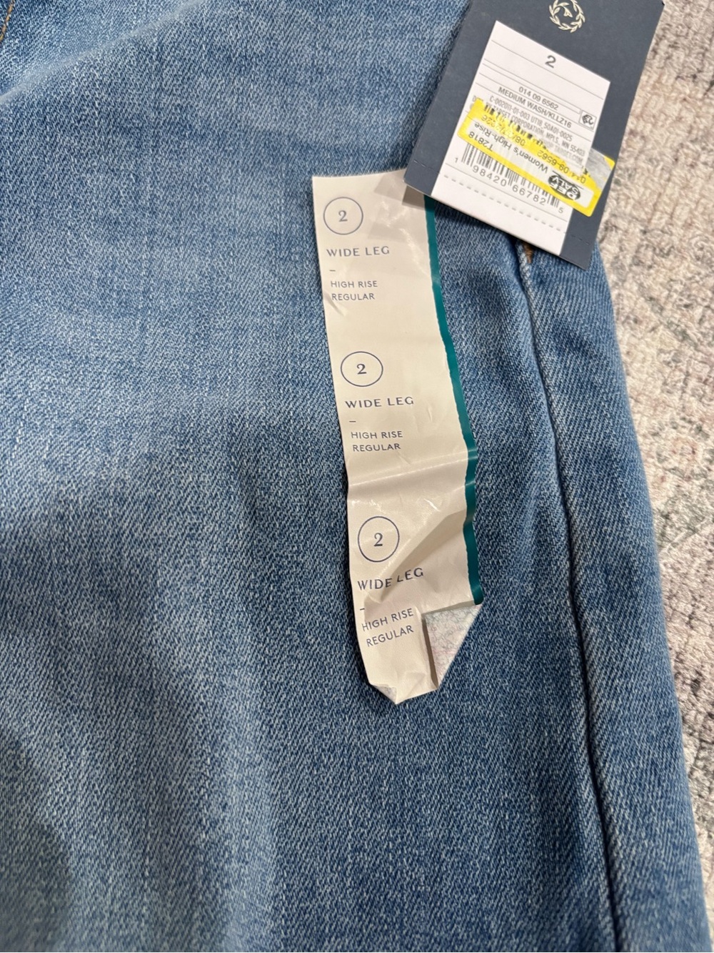 Universal Thread Medium Wash Wide-Leg High-Rise Jeans Brand NWT size 2R - Picture 5 of 12
